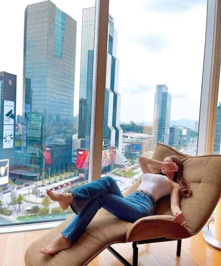 开心一笑：哥们前段时间交了个富二代女朋友